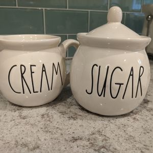 New Rea Dunn creamer and sugar